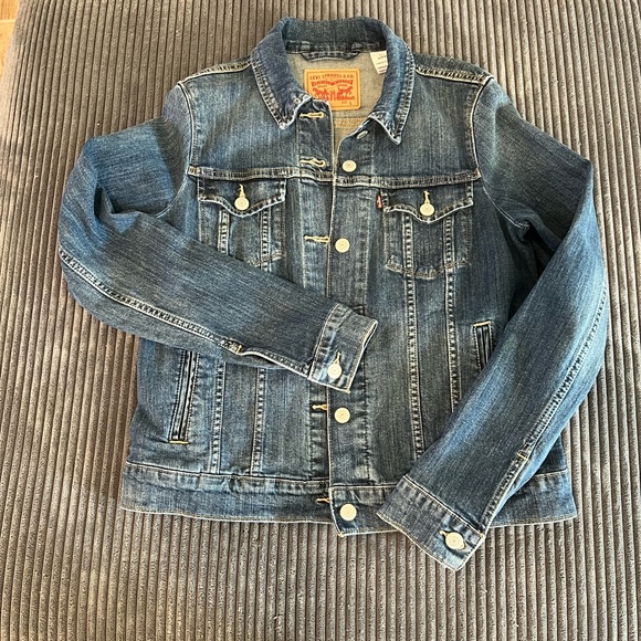 Levi's Blue Jean Jacket - Picture 10 of 10